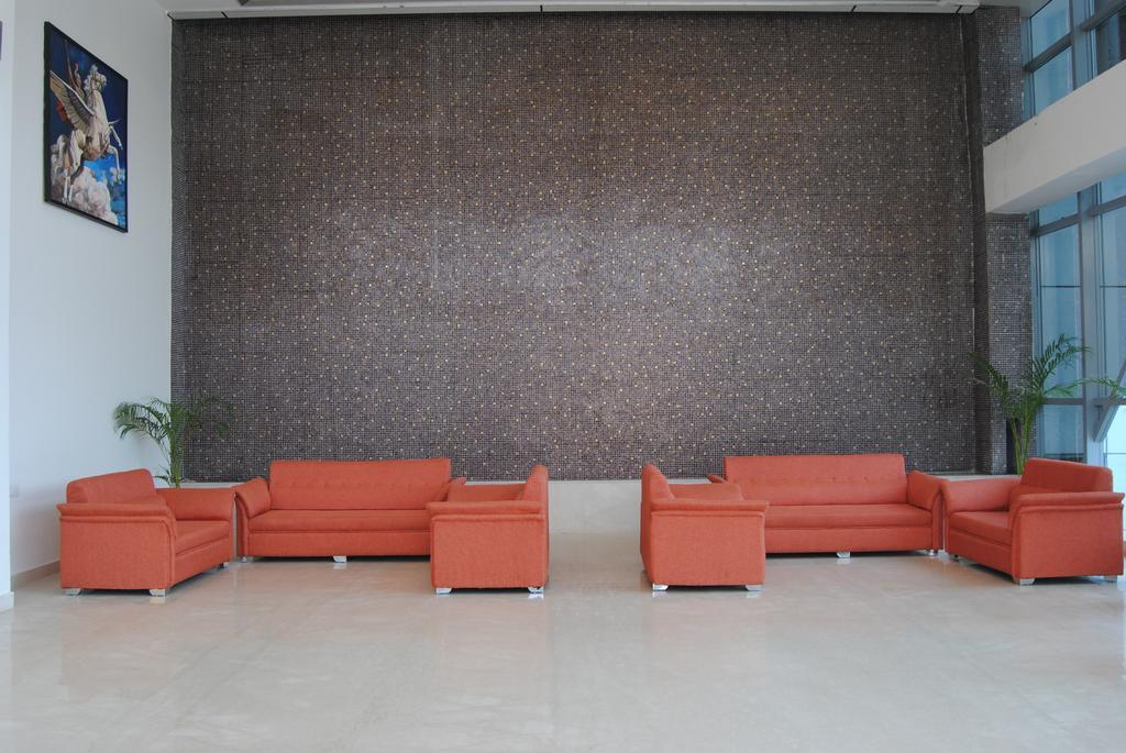 Xenious World Square Hotel Ghaziabad Eksteriør billede